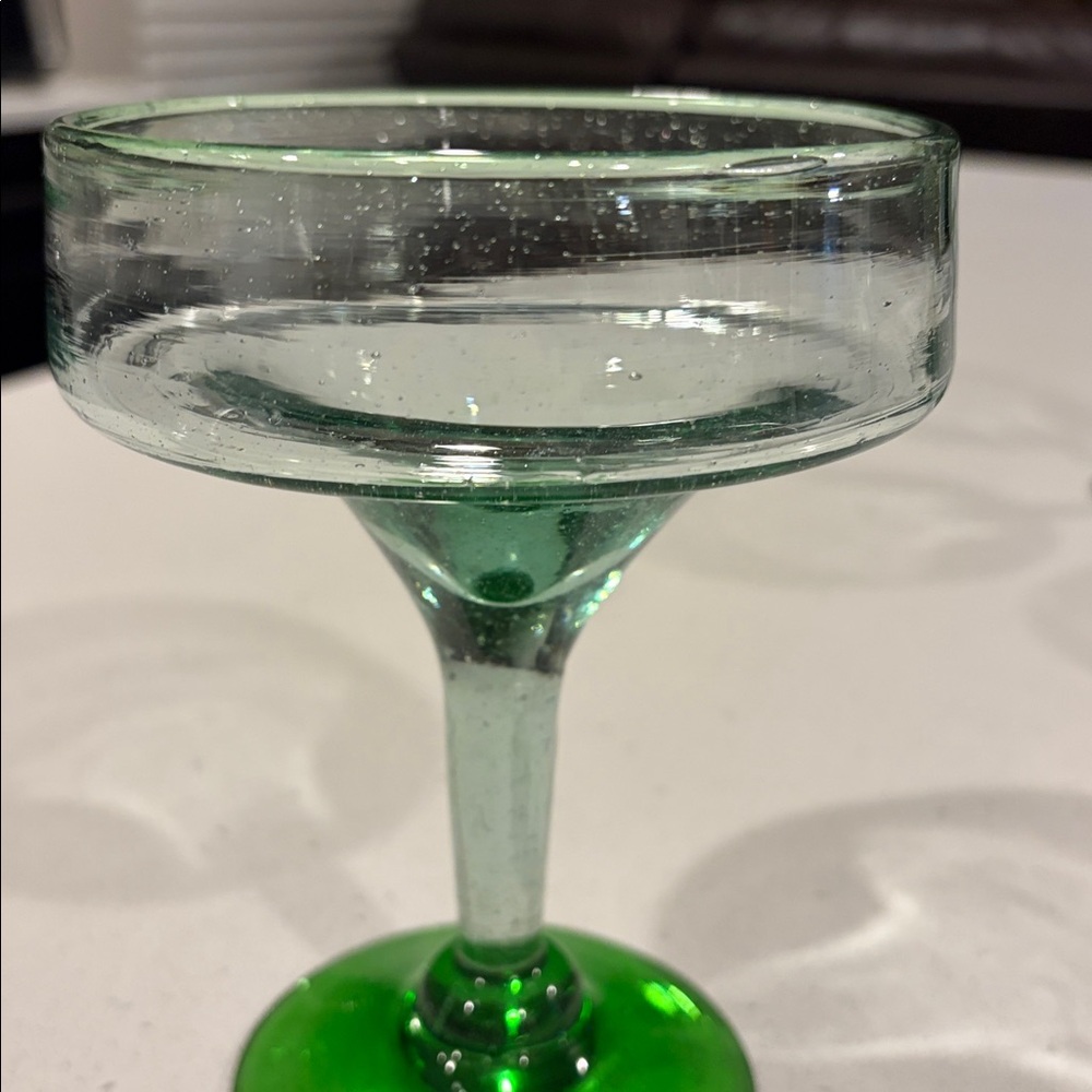 4 Hand Blown Mexican Margarita Glass With a Green Rim and Green Base - Picture 5 of 8